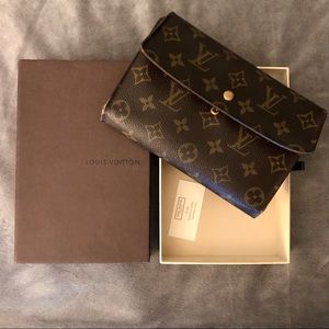 LV Sarah Monogram Wallet in Orig Box
